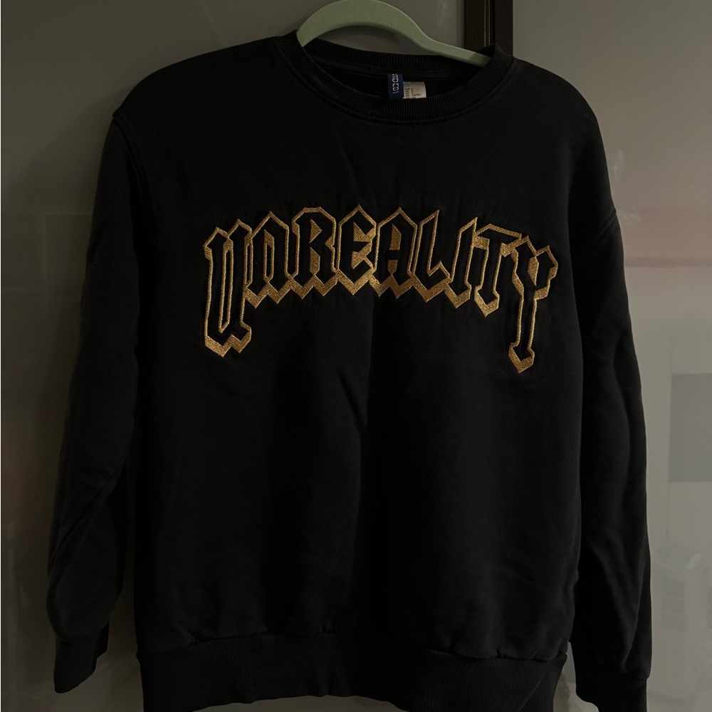 embroidered crewneck